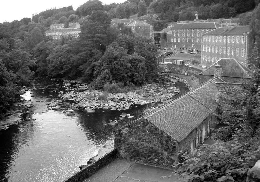 photo du village de New Lanark en noir et blanc